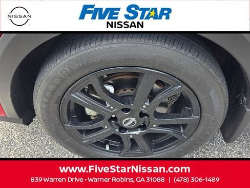 Used 2023 Nissan Kicks SR w/ SR Premium Package FWD image 16