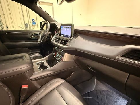 Used 2021 Chevrolet Tahoe Z71 w/ Max Trailering Package AWD/4WD image 31