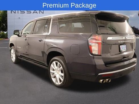 Used 2022 Chevrolet Suburban High Country w/ Premium Package image 4