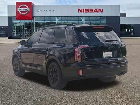 Used 2025 Kia Telluride AWD image 5
