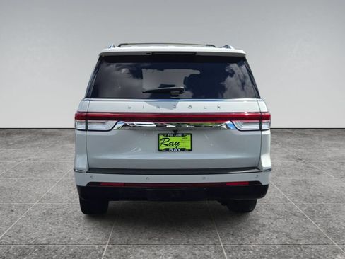 Used 2024 Lincoln Navigator Reserve AWD/4WD image 8