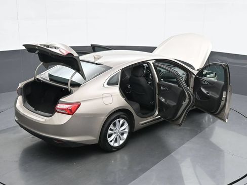 Used 2022 Chevrolet Malibu LT FWD image 39