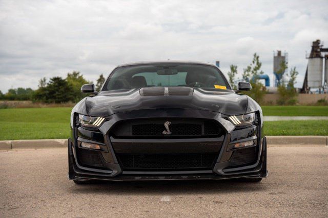 Used 2020 Ford Mustang Shelby GT500 w/ Technology Package RWD image 2