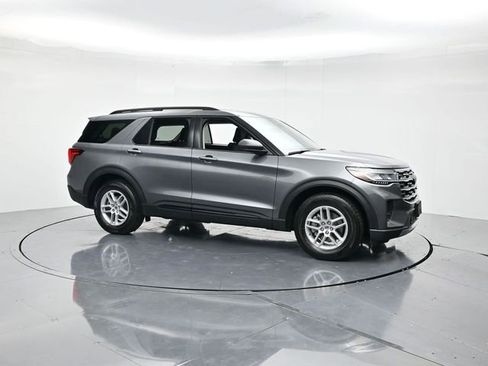 New 2026 Ford Explorer Active image 4