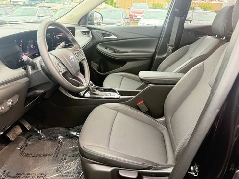Used 2025 Buick Encore GX Preferred image 27