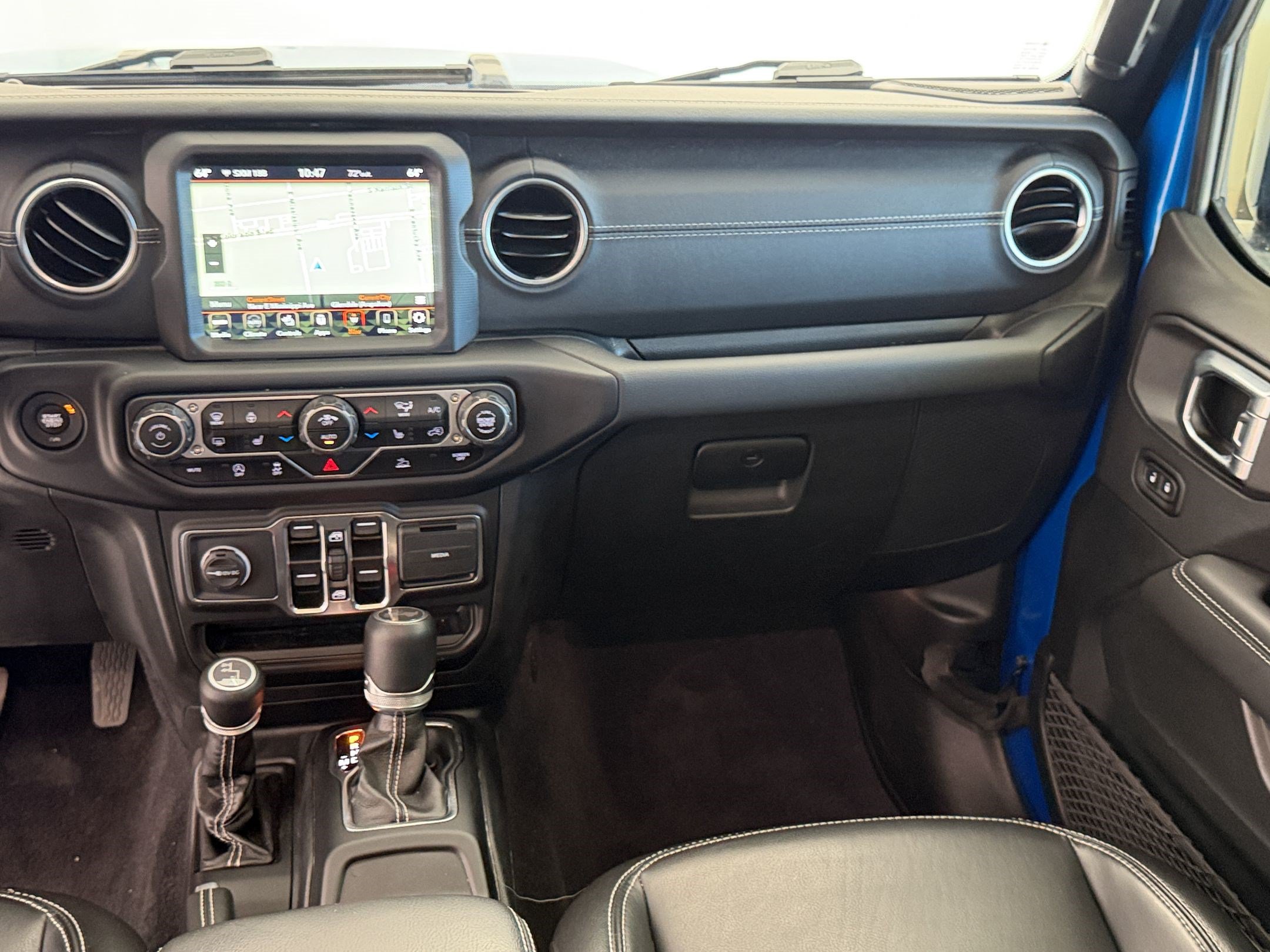 Used 2021 Jeep Wrangler Unlimited Sahara AWD/4WD image 29