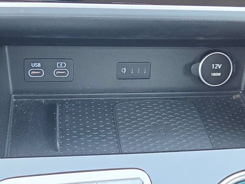 Certified 2025 Genesis GV80 2.5T Standard AWD/4WD image 28