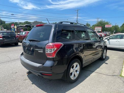 Used 2015 Subaru Forester 2.5i Premium w/ All-Weather Package AWD/4WD image 4