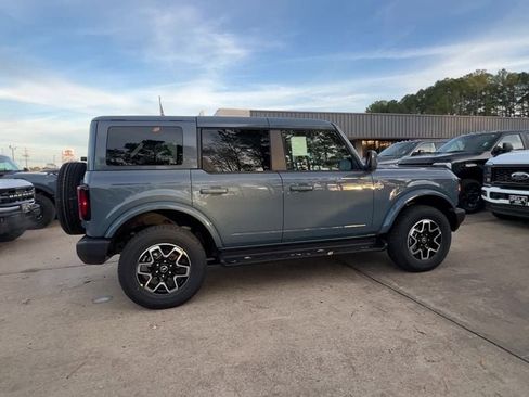 New 2025 Ford Bronco Outer Banks image 7