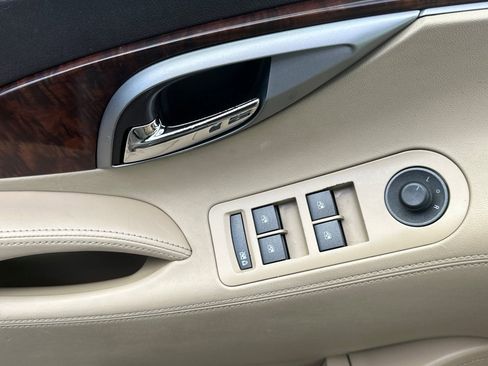 Used 2010 Buick LaCrosse CXL w/ Luxury Package image 12