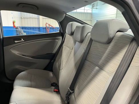 Used 2016 Hyundai Accent SE FWD image 18