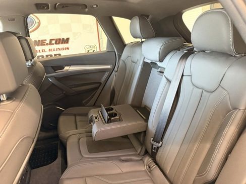 Used 2024 Audi Q5 2.0T Premium w/ Summer of Audi Package image 15