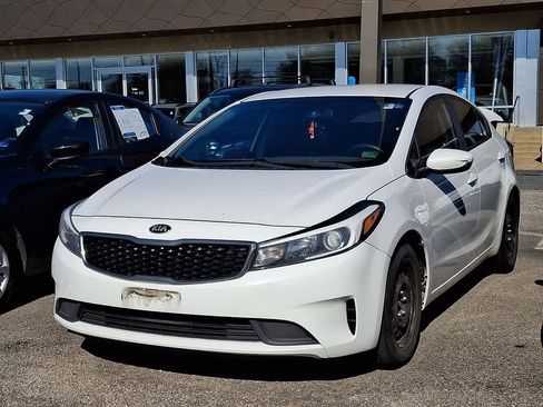 Used 2017 Kia Forte LX w/ LX Popular Package image 1