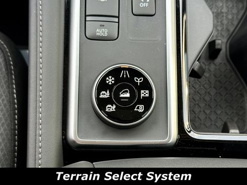 New 2026 Nissan Pathfinder SV AWD/4WD image 11