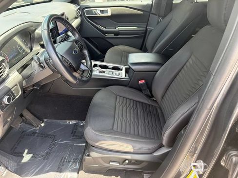 Certified 2020 Ford Explorer XLT AWD/4WD image 11