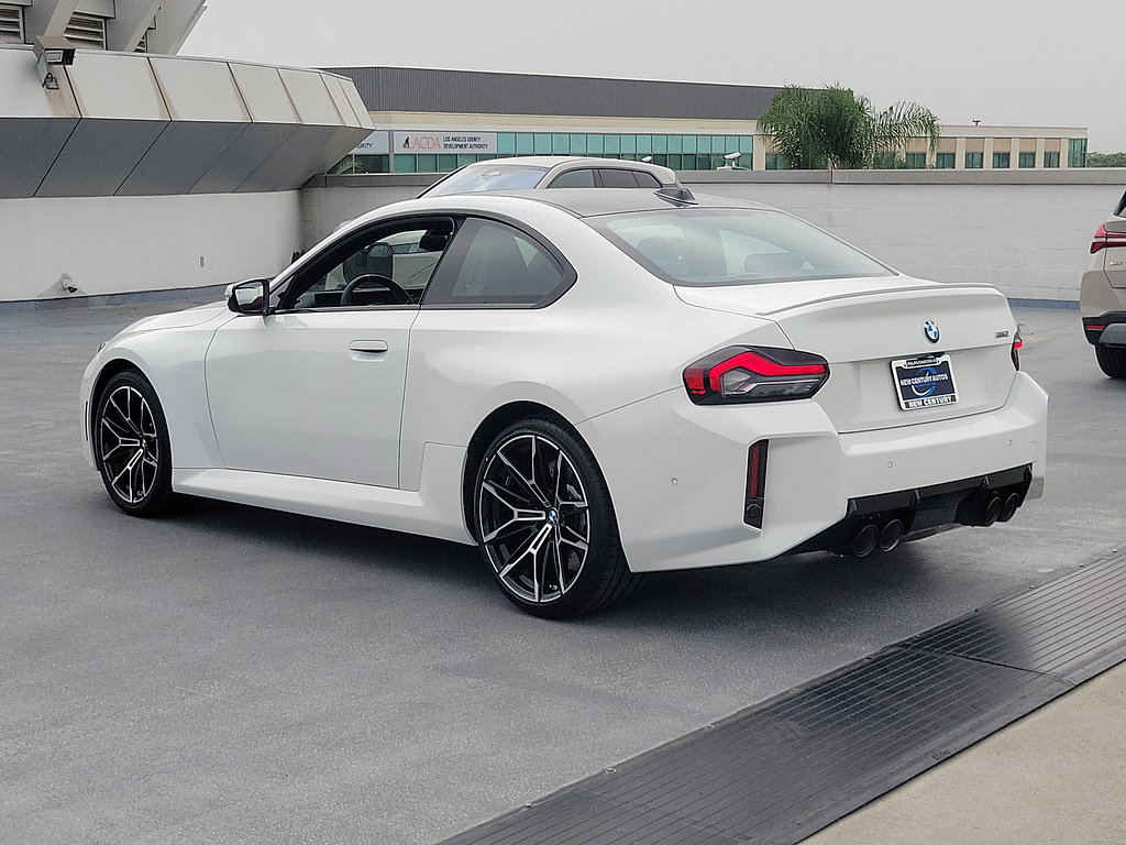 New 2027 BMW M2 RWD image 2