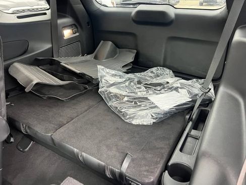 Certified 2023 Ford Explorer ST AWD/4WD image 21