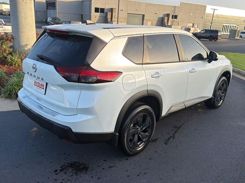 New 2026 Nissan Rogue SV w/ Cold Weather Package FWD image 6