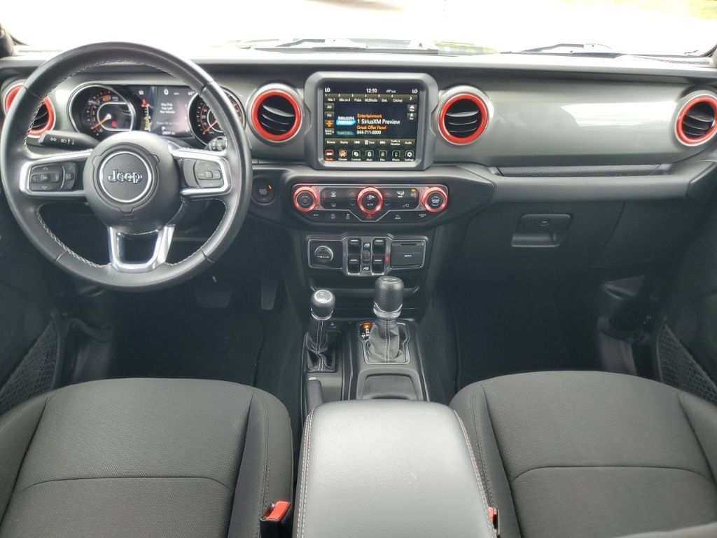 Used 2022 Jeep Wrangler Unlimited Sahara AWD/4WD image 6