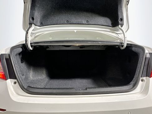 Used 2019 Honda Accord Touring image 30