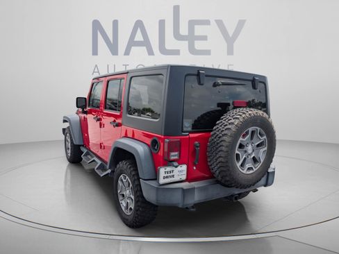Used 2016 Jeep Wrangler Unlimited Rubicon w/ Connectivity Group AWD/4WD image 3