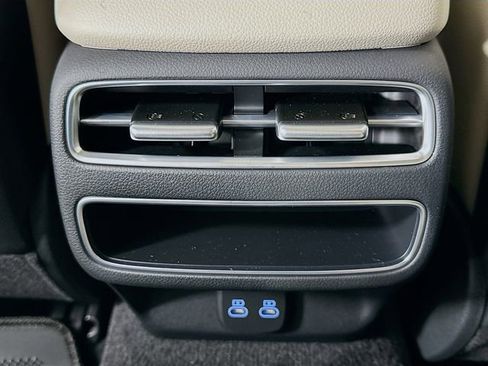 New 2026 Genesis GV70 2.5T Advanced image 18