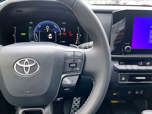 Used 2026 Toyota Camry SE w/ Convenience Package FWD image 25
