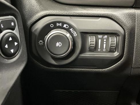 Used 2022 Jeep Wrangler Unlimited Sport image 22