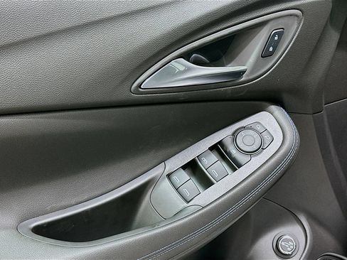 Used 2026 Buick Encore GX Sport Touring FWD image 17