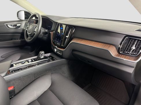 Used 2023 Volvo XC60 B5 Plus w/ Climate Package AWD/4WD image 29