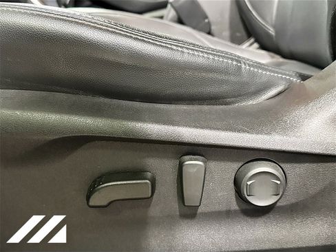 Used 2022 Subaru Ascent Touring image 21