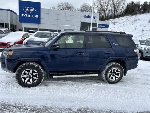 Used 2021 Toyota 4Runner TRD Off-Road Premium w/ Moonroof Package image 15