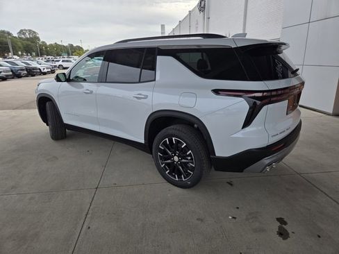 New 2026 Chevrolet Traverse LT w/ Sun and Wheel Package image 12