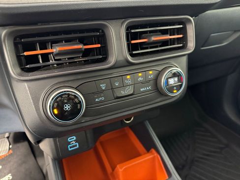 Used 2022 Ford Maverick XLT image 17