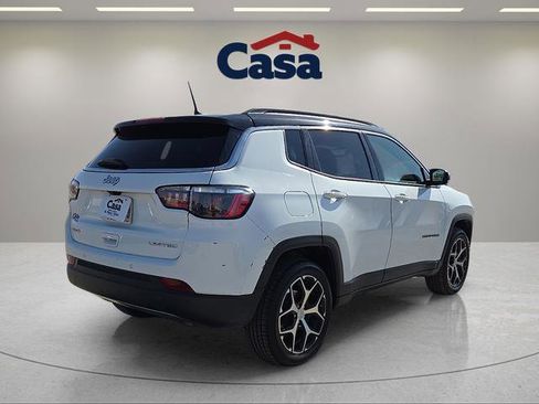 Used 2024 Jeep Compass Limited image 3