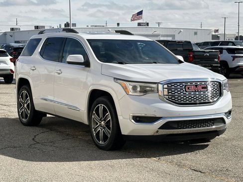 Used 2017 GMC Acadia Denali w/ Technology Package image 6