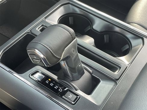 Used 2025 Ford F150 Lariat w/ Equipment Group 501A Mid image 28