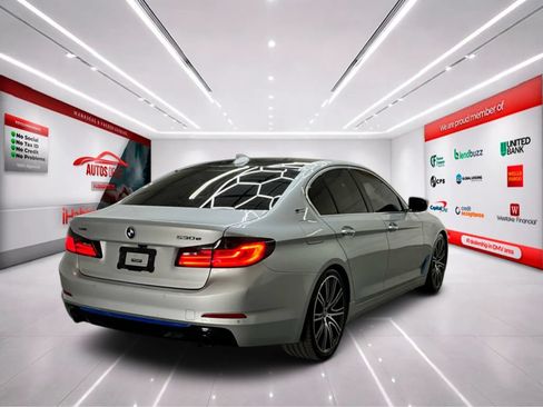 Used 2018 BMW 530e xDrive w/ Premium Package 2 AWD/4WD image 7