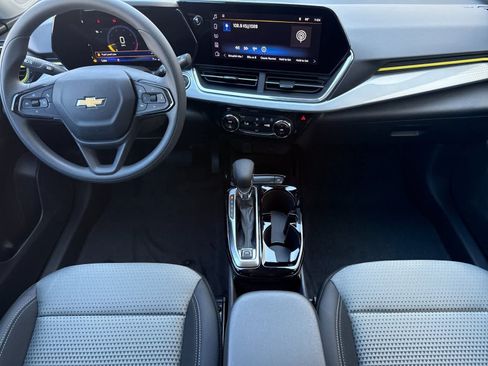 New 2026 Chevrolet Trax LT FWD image 3