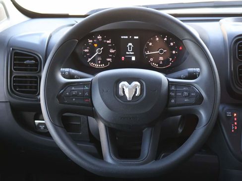 Used 2024 RAM ProMaster 2500 w/ Convenience Group image 12