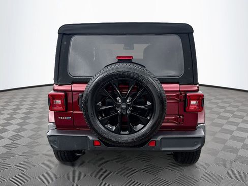 Used 2021 Jeep Wrangler Unlimited Sahara w/ Cold Weather Group AWD/4WD image 7