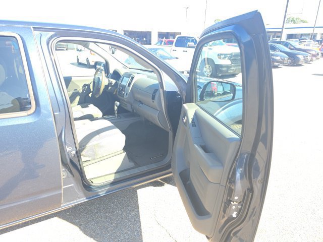 Used 2019 Nissan Frontier SV w/ Value Truck Package RWD image 14