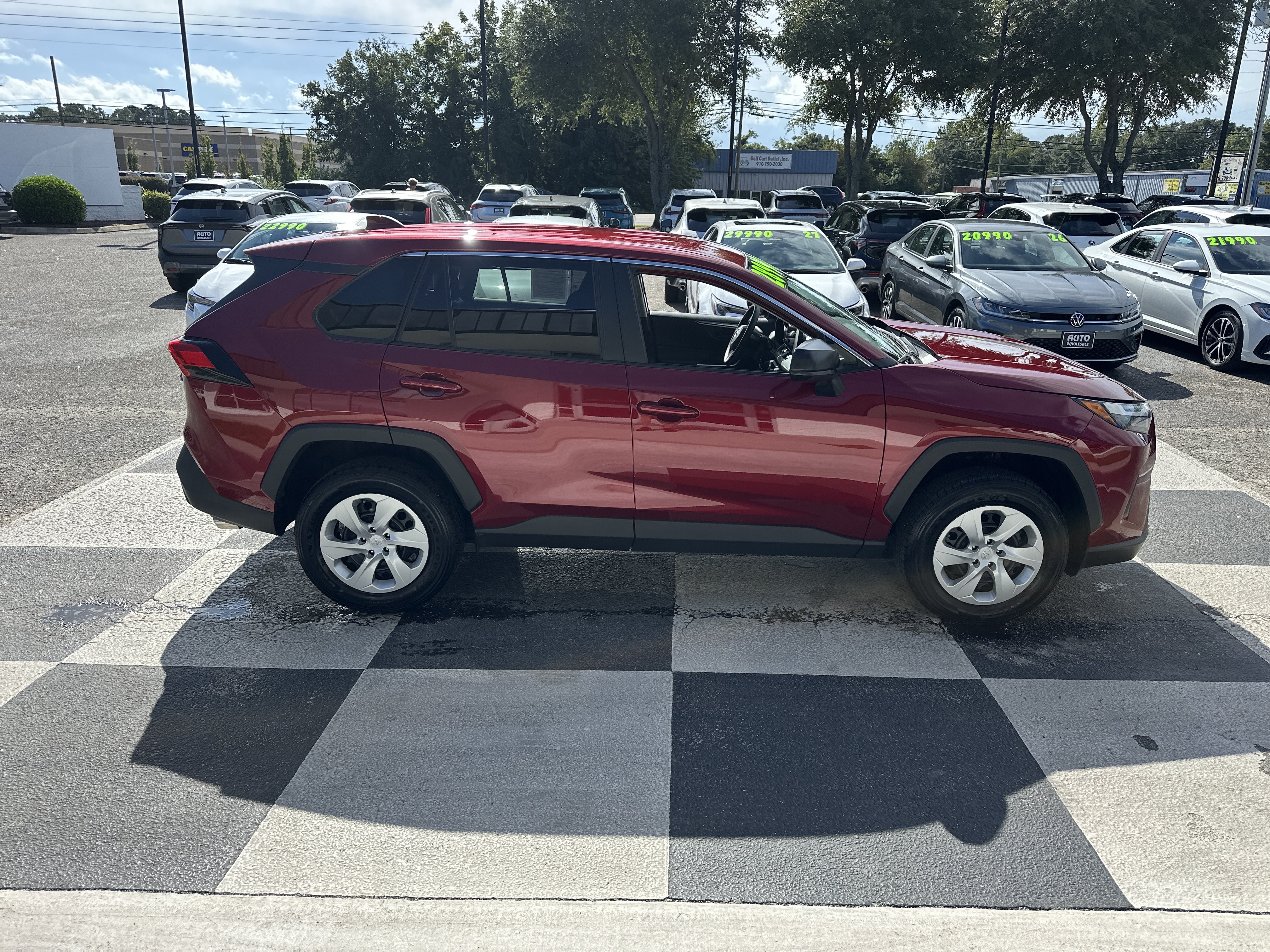 Used 2025 Toyota RAV4 LE FWD image 3