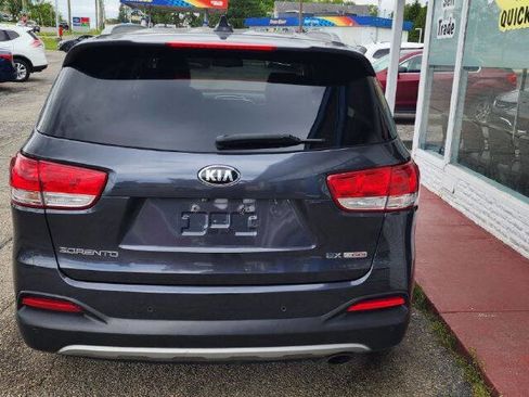 Used 2016 Kia Sorento EX AWD/4WD image 4