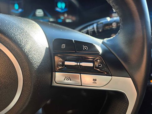 Used 2023 Hyundai Elantra SEL w/ Convenience Package image 30