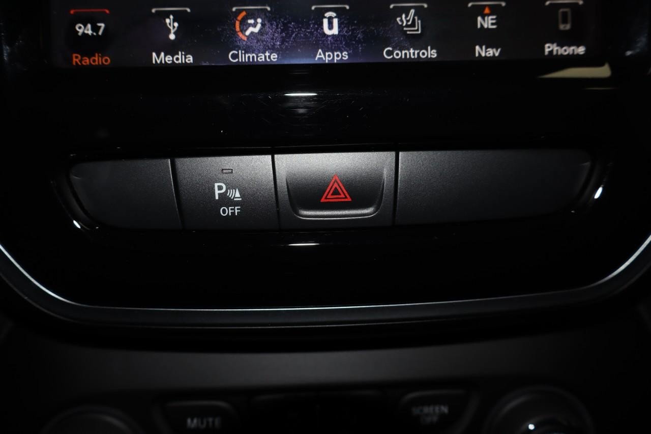 Used 2019 Jeep Cherokee Limited AWD/4WD image 21