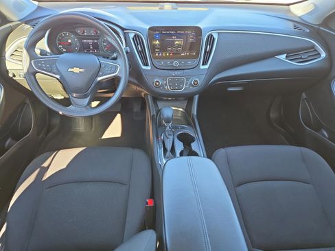 Used 2024 Chevrolet Malibu LT image 17