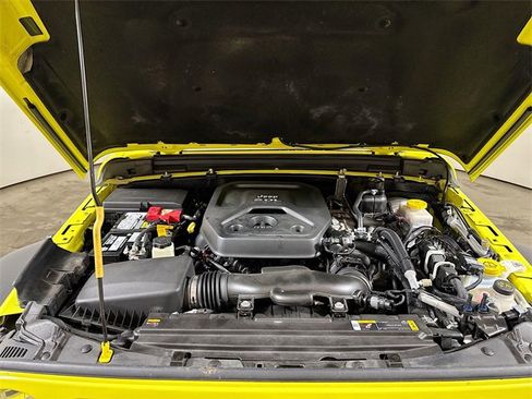 Used 2023 Jeep Wrangler Sport image 28