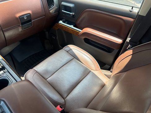 Used 2017 Chevrolet Silverado 3500 High Country w/ Duramax Plus Package AWD/4WD image 16