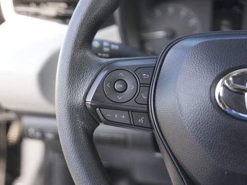 Used 2025 Toyota Corolla LE image 22